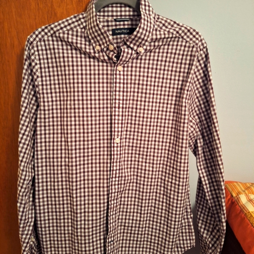 Nautica Men's Gingham Button Diwn Shirt - Black, Burgandy and White Size M